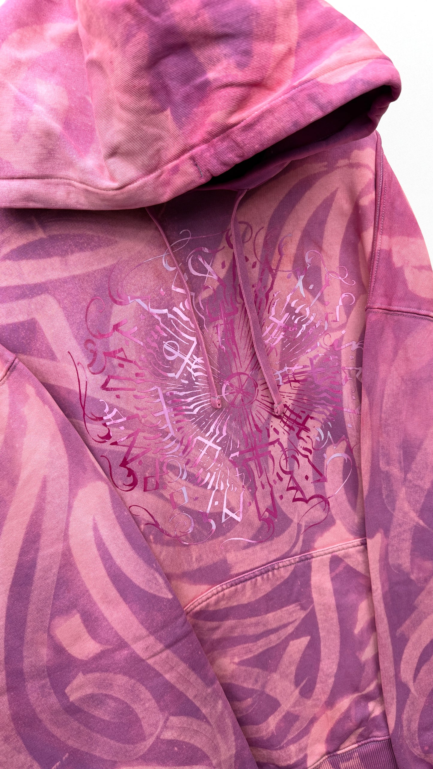 Hand-painted Viking Vegvisir hoodie, handmade streetwear from Finland | Helsinki