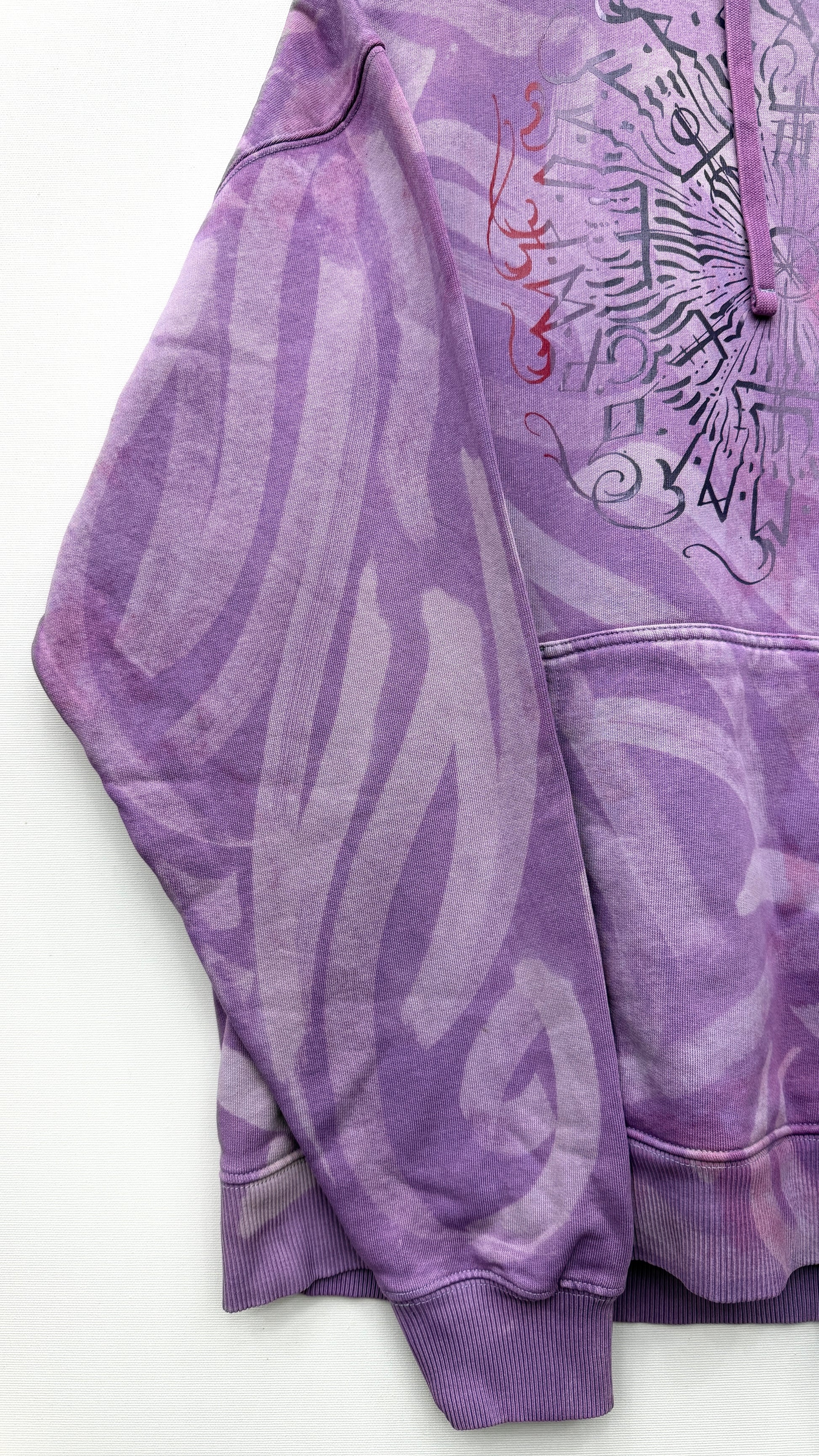 Hand-painted Viking Vegvisir hoodie, handmade streetwear from Finland | Helsinki